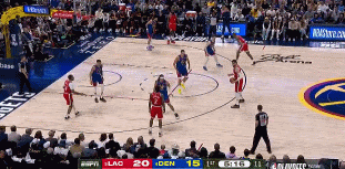 有谱！邓恩内外开花连得7分 帮助快船占据主动