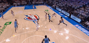 苦苦支撑！巴格利后场超远三分压哨洞穿篮心 单节6中6独得13分