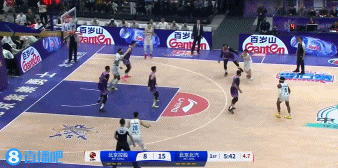 很坚决！陈盈骏借掩护先中三分&翟晓川三分空心再中 打停北控！
